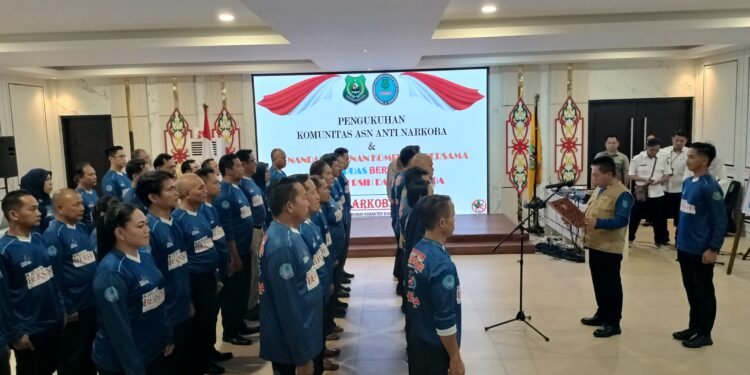 Komitmen Perangi Narkoba, Bupati Kapuas Kukuhkan Komunitas ASN Anti-narkoba 