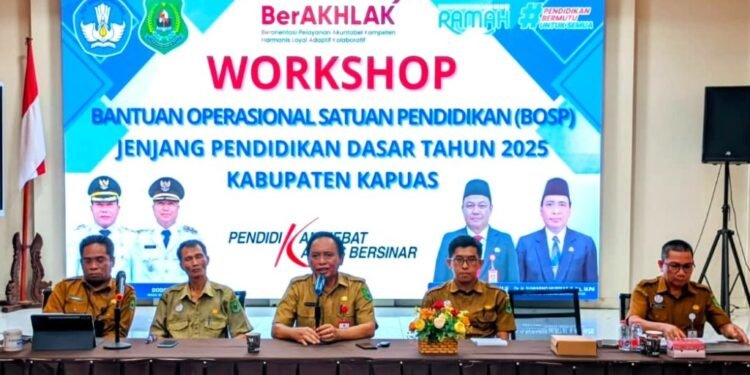 Kadisdik Kapuas Tegaskan Pengelolaan Dana BOSP Harus Akuntabel