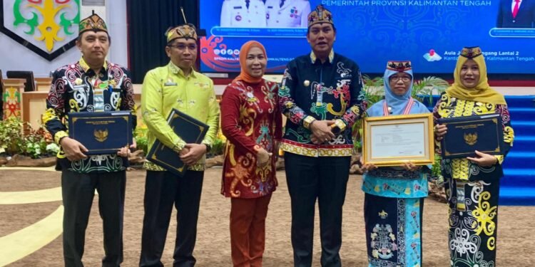 Wabup Pulang Pisau Hadiri Penutupan PKN II, ASN Raih Penghargaan LAN RI