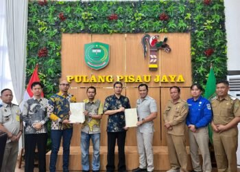 Bupati Pulang Pisau Terima 53 Sertifikat Tanah Aset Daerah