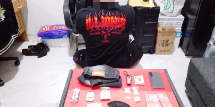 Satresnarkoba Polres Kapuas Ringkus Pengedar Sabu-sabu di Jalan Mahakam 