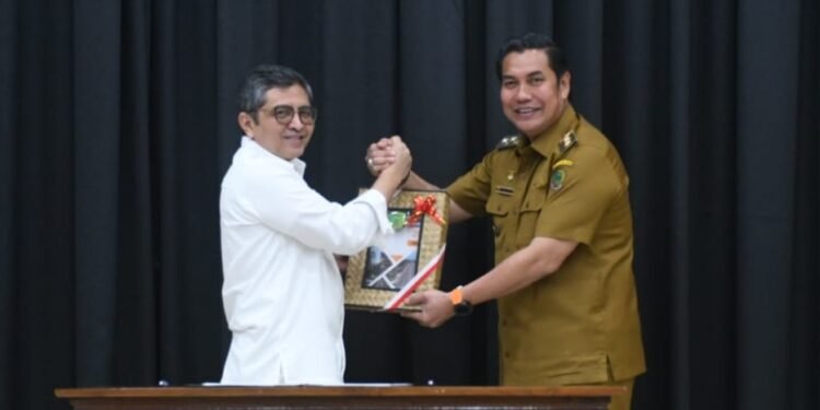 Serahkan LKPD 2025, Pulang Pisau Target WTP ke-11