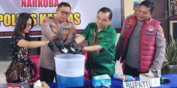 Polres Kapuas Musnahkan 156,07 Gram Sabu-sabu, Selamatkan 1.200 Jiwa