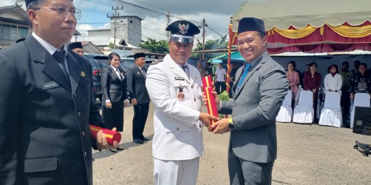 Bupati Pulang Pisau Lantik Pejabat di Pelataran Parkir Pasar, ASN Harus Dekat dengan Masyarakat